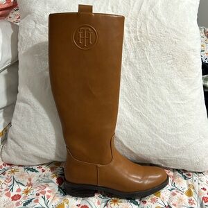 Tommy Hilfiger Rayais Brown Faux Leather Riding Boots Medium Width Size 7.5